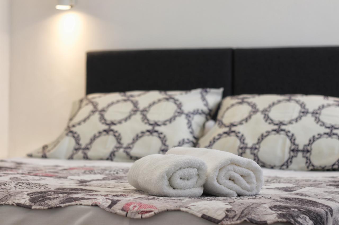 Apartments Korina & Dadi روفينج المظهر الخارجي الصورة