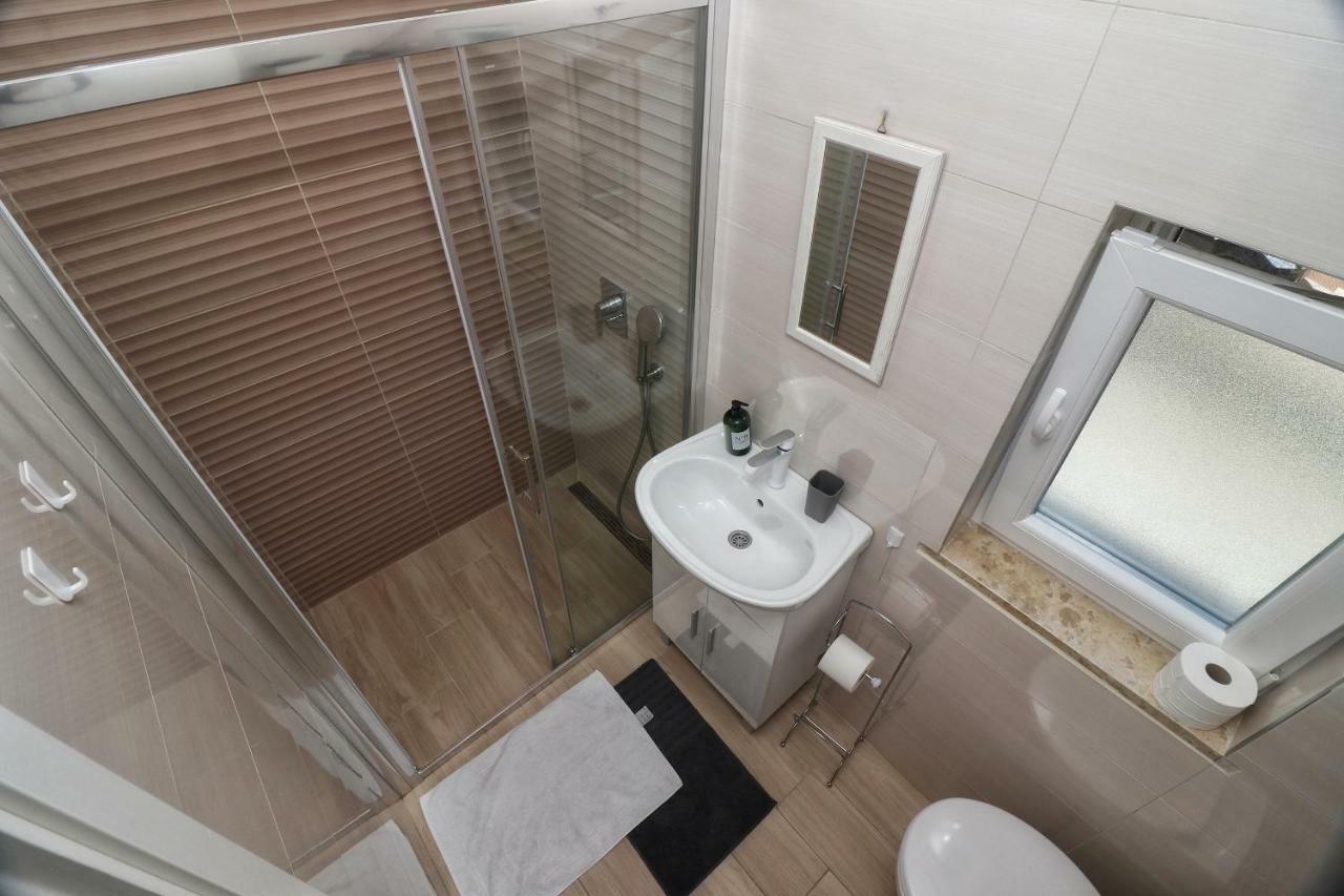 Apartments Korina & Dadi روفينج المظهر الخارجي الصورة